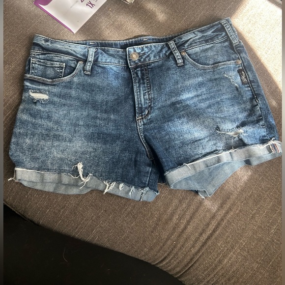Silver Jeans Dark Blue Denim Shorts - Picture 6 of 7